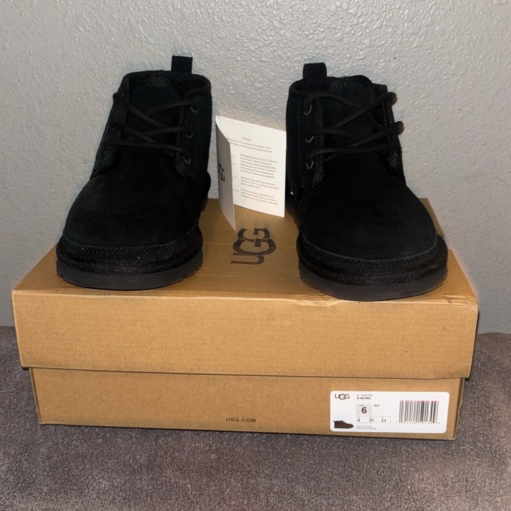 Women’s UGG ‘Neumel’ boot